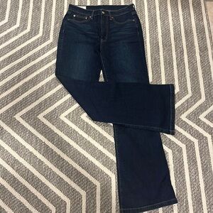 Gap high rise flare
